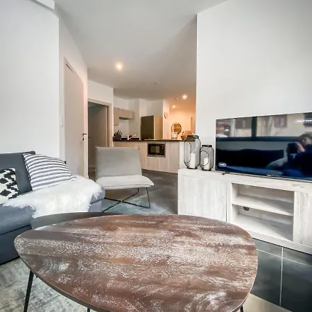 Apartment Patchwork *