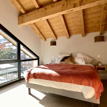 Patchwork Apartment *