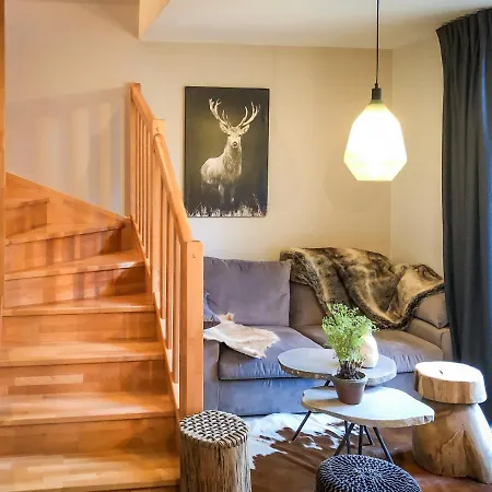 Patchwork Apartment *