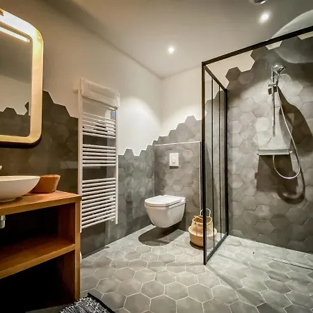 Apartment Patchwork *