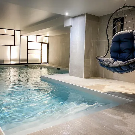 Patchwork Apartment *