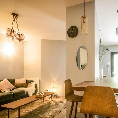 Patchwork Apartment *