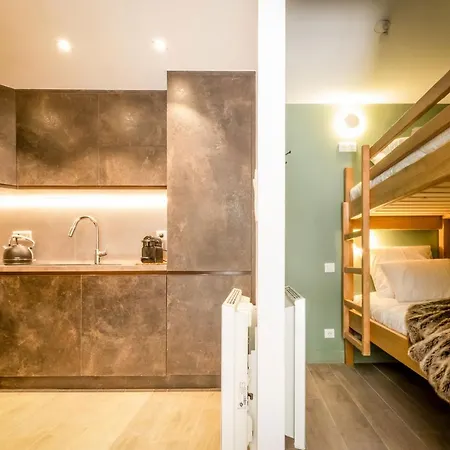 Patchwork Apartment *