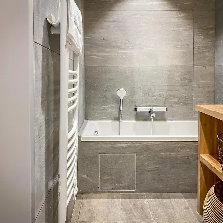 Patchwork Apartment *