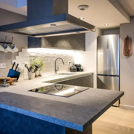 Patchwork Apartment *