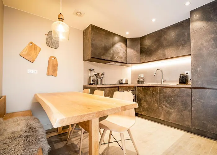 Patchwork アパート ヴァロワール